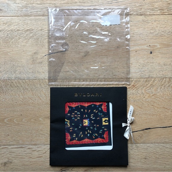 BVLGARi silk scarf new - Picture 2 of 6